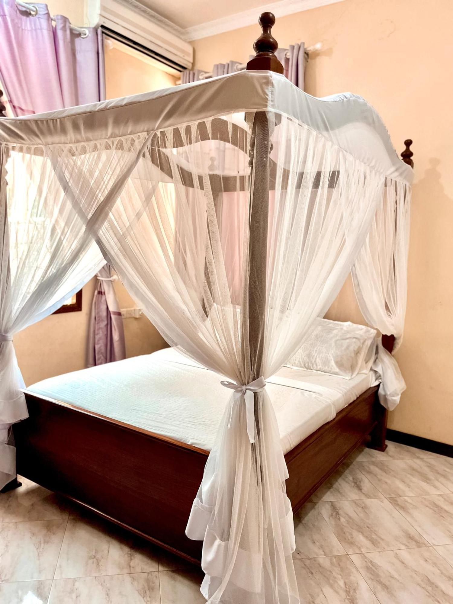 Tunu Homestay And Sansibar