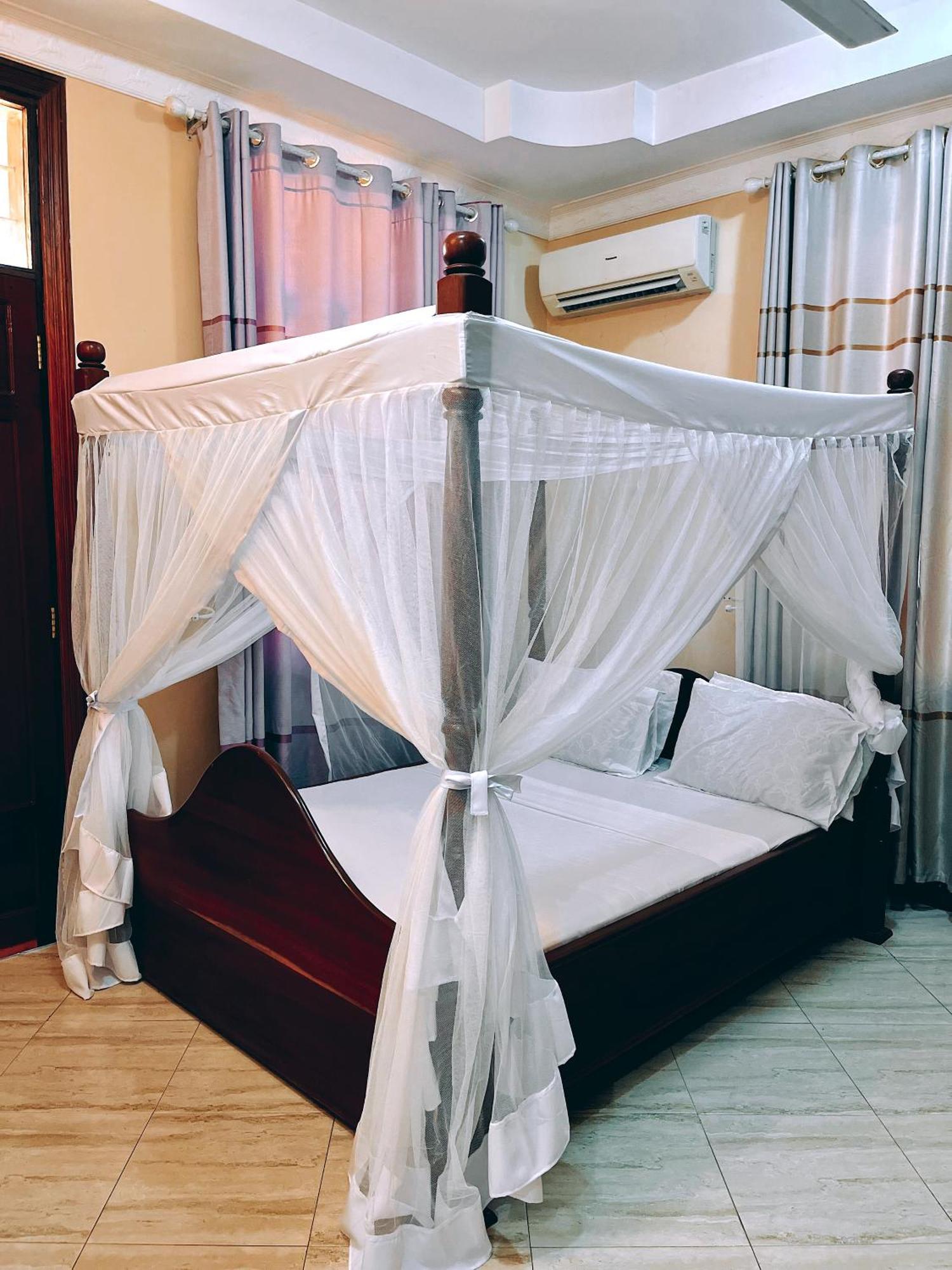 Tunu Homestay And
